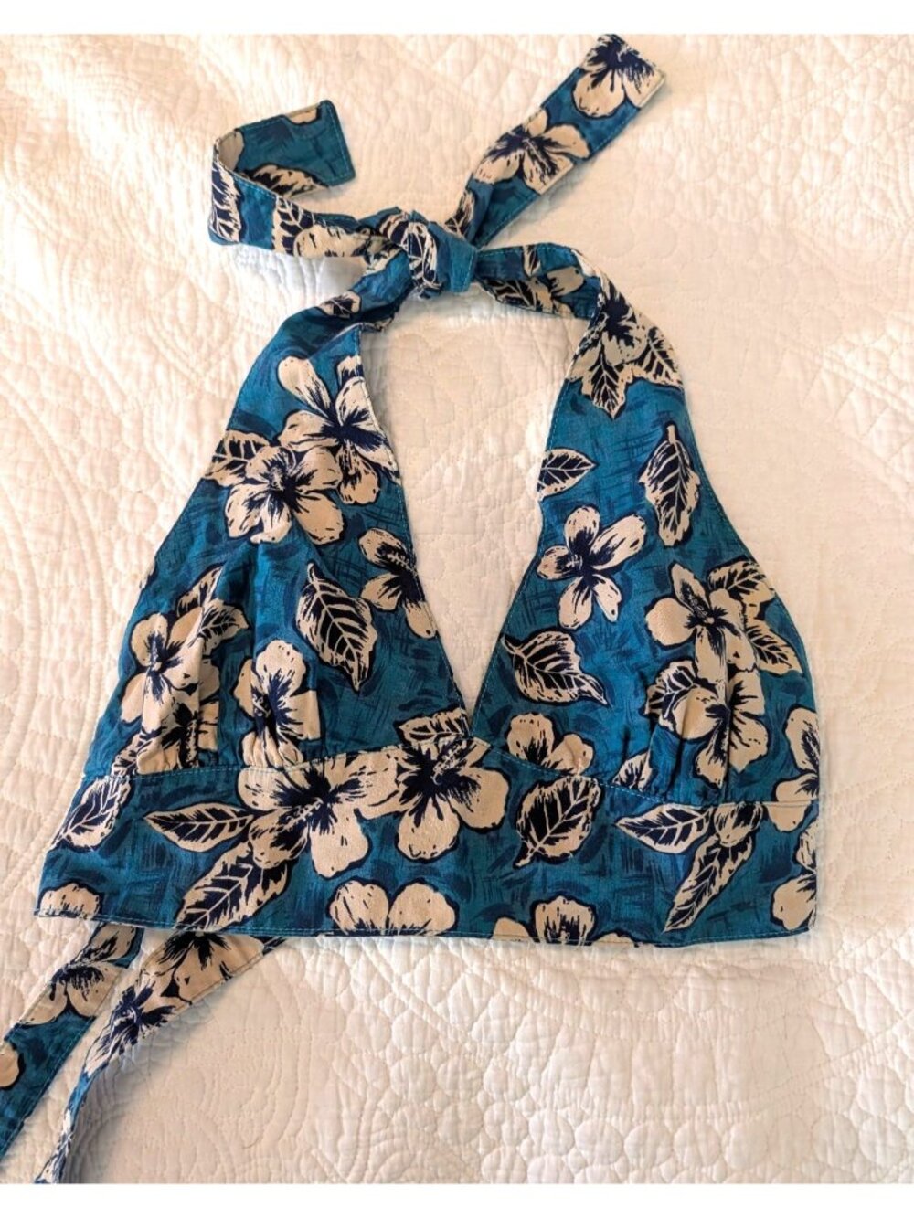 Floral Halter Crop Top By Relish Blue & Beige Size M Made In USA Lightweight Sum